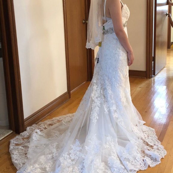 Alita Graham Wedding Dress - Picture 1 of 6